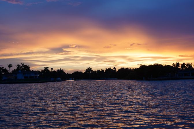 Sunset + Champagne Evening Boat Tour image 11