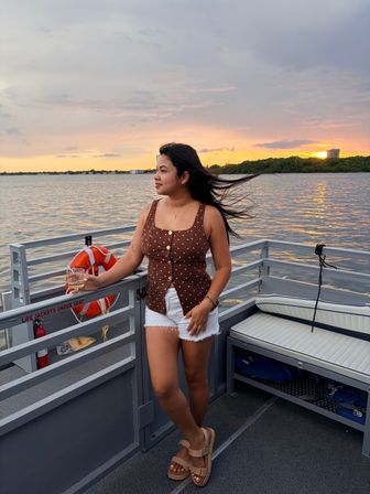 Sunset + Champagne Evening Boat Tour image 6