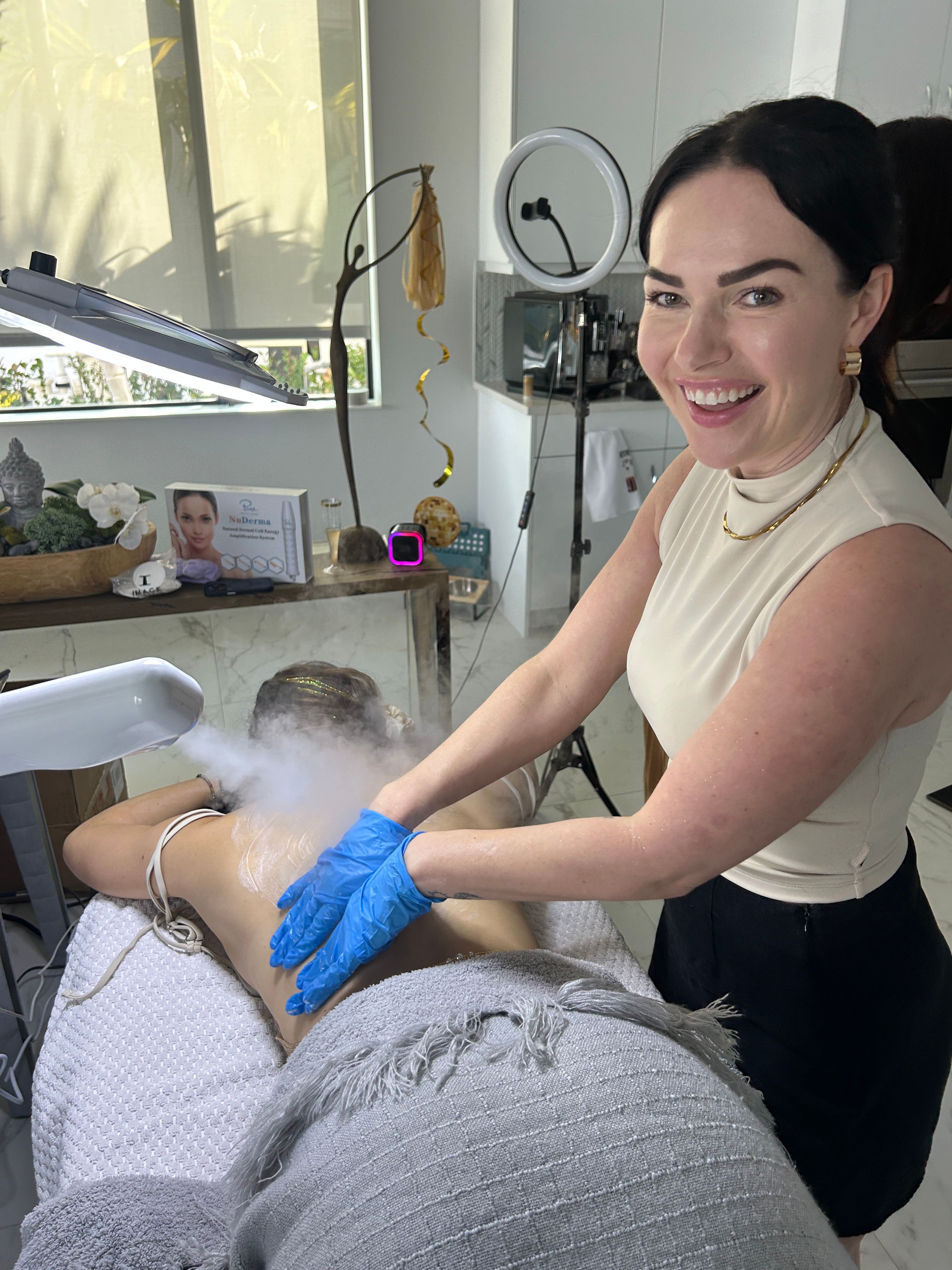 Mini Glow Party: Quick Facials, Exfoliation & Radiance Boost for Your Crew image 4