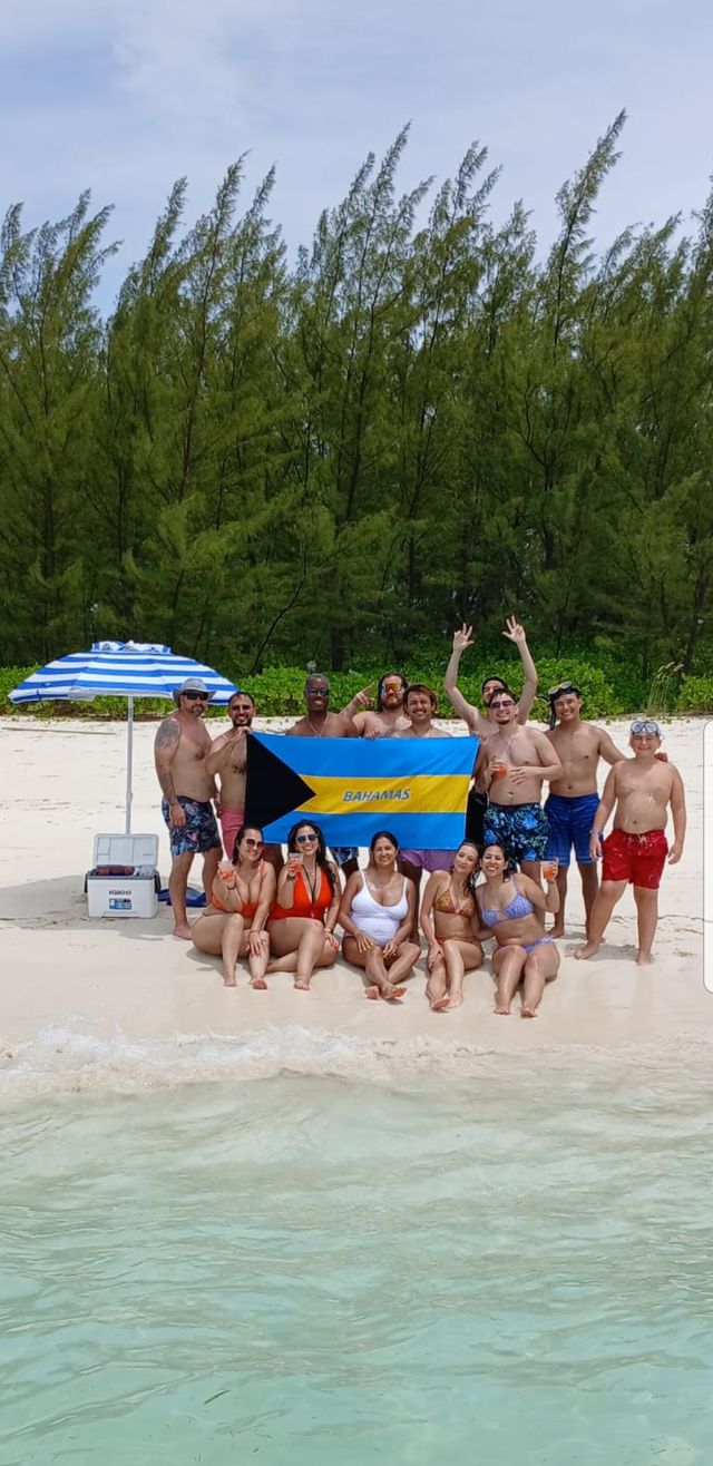 Private Bahamas Boat Charter: Island Tour with Snorkeling, Pigs, and Beach Stops image 3