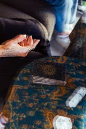 Tarot Readings with Your New Favorite Psychic Friend image 9