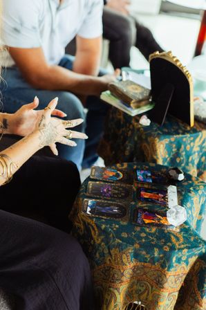 Tarot Readings with Your New Favorite Psychic Friend image 10