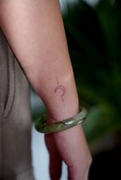 Fine Line Tattoos & Tarot Readings at Iconic Lines Studio image 12