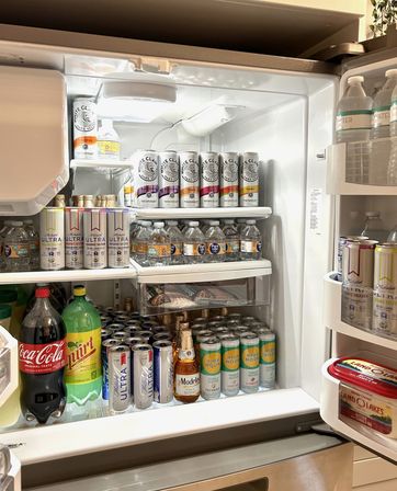 Beautiful Airbnb Decor with Backdrops, Balloon Garlands, Bride Room, Fridge Stocking image 36