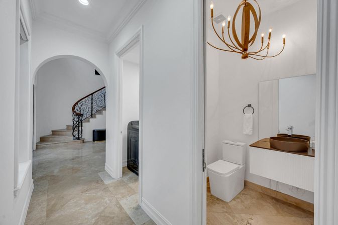 Coral Key: 8-BR Canal-Front Retreat with Pool & Entertainment Spaces for Groups image 61