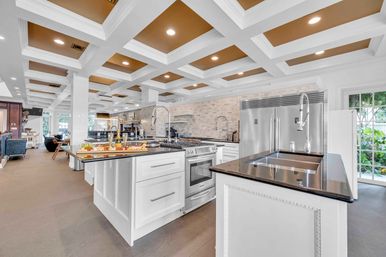 The Modern Castle: Luxury 8-BR Estate with Pool & Rooftop Lounge for Groups image 67