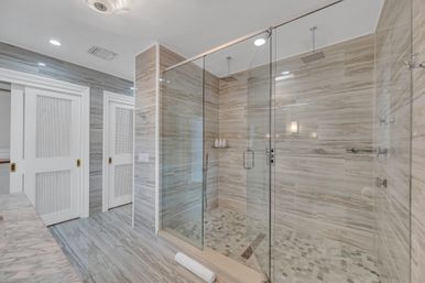 Harbor Key: 6-BR Villa with Pool, Lounge Areas & Outdoor Bar for Group Getaways image 52