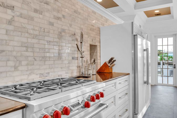 The Modern Castle: Luxury 8-BR Estate with Pool & Rooftop Lounge for Groups image 57