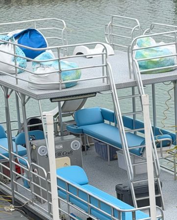 Captained Sandbar/Island Hopping Party Charter image 24