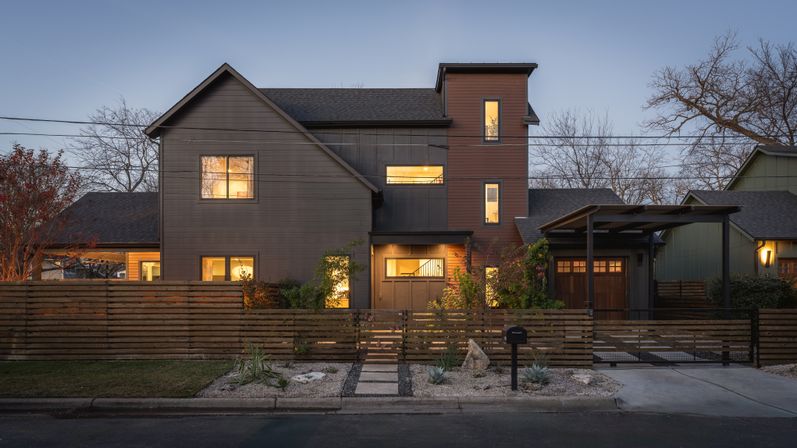 Outdoor Oasis: Heated Cowboy Pool, Infrared Sauna, Golf, Games + Gym image 39