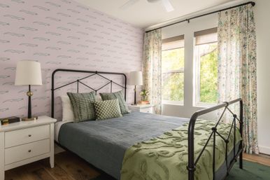 Modern Villa with Heated Cowboy Pool + Outdoor Movie Theater, 6 Mins from Downtown image 44