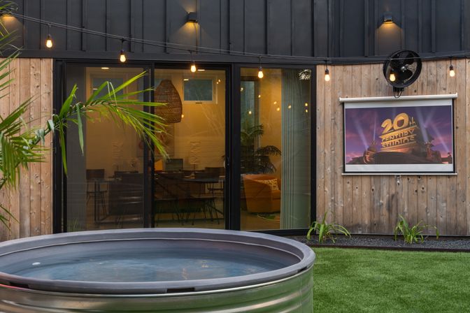 Modern Villa with Heated Cowboy Pool + Outdoor Movie Theater, 6 Mins from Downtown image 37