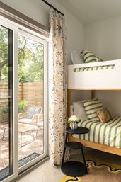 Modern Villa with Heated Cowboy Pool + Outdoor Movie Theater, 6 Mins from Downtown image 42