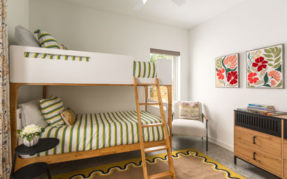 Modern Villa with Heated Cowboy Pool + Outdoor Movie Theater, 6 Mins from Downtown image 21