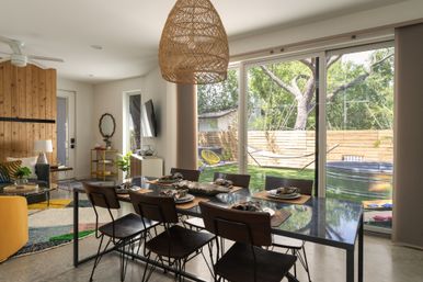 Modern Villa with Heated Cowboy Pool + Outdoor Movie Theater, 6 Mins from Downtown image 57