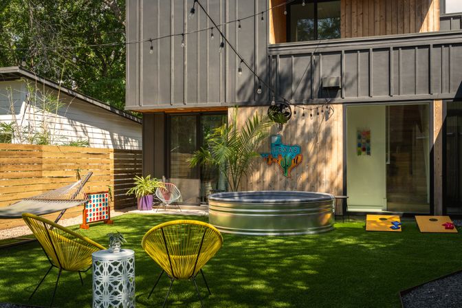 Modern Villa with Heated Cowboy Pool + Outdoor Movie Theater, 6 Mins from Downtown image 51