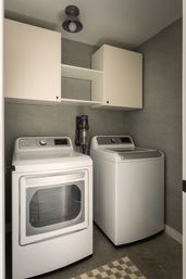 Modern Villa with Heated Cowboy Pool + Outdoor Movie Theater, 6 Mins from Downtown image 63