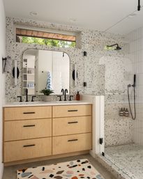 Modern Villa with Heated Cowboy Pool + Outdoor Movie Theater, 6 Mins from Downtown image 65