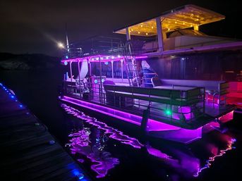 Party Boat at Lake Pleasant with slide - up to 22 passengers - Captained - Killer sound system image 19