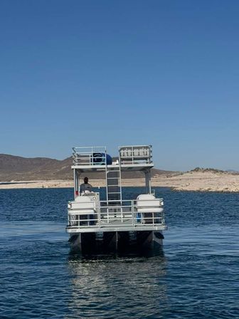 Party Boat at Lake Pleasant with slide - up to 22 passengers - Captained - Killer sound system image 8