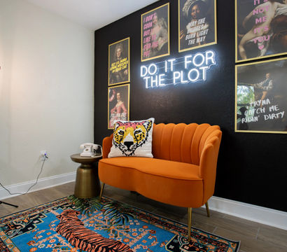 Saint's Lounge