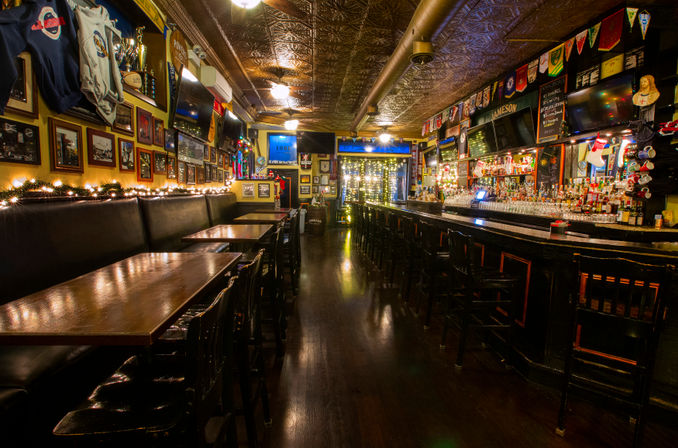 AJ Hudson's Public House: Soccer Bar with Covered Patio image 4