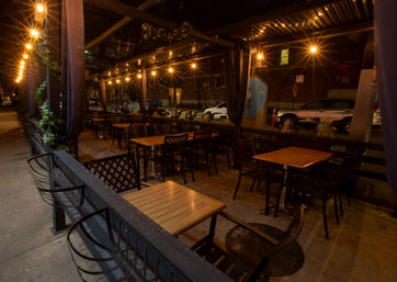 AJ Hudson's Public House: Soccer Bar with Covered Patio image 5