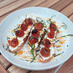 The Dandy Crown's Secret Garden Pop-Up image 3