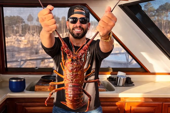 Private Evening Lobstering Fishing Charter (4 Hours) image 1
