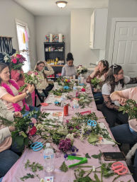 Luxury Floral Design Workshops & Event Styling in Los Angeles image 2