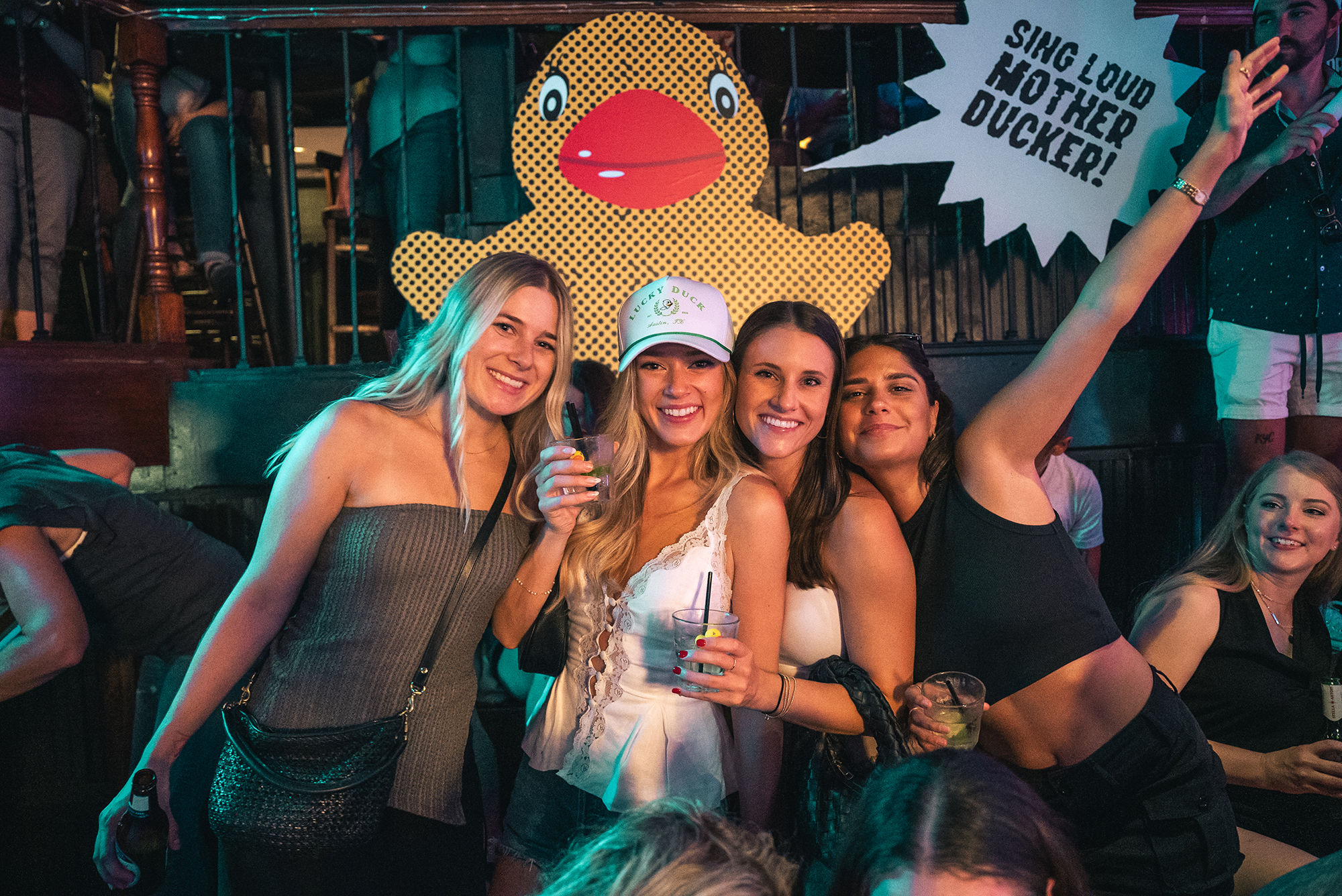 Pete's Dueling Piano Bar - Austin Texas image 1