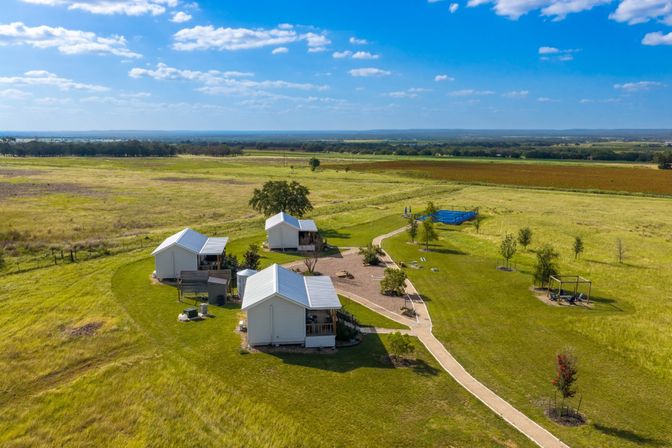 Laurel Court Cottages: Hot Tubs, Firepits, Pickleball, Party Room image 65