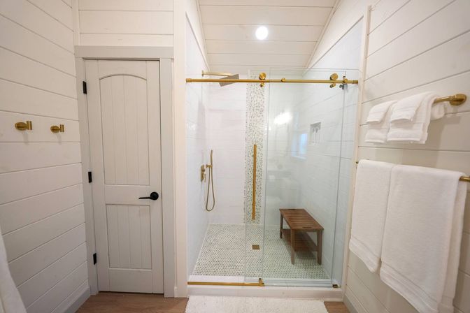 Laurel Court Cottages: The Pickleball Getaway in Fredericksburg image 8