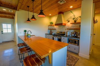 Laurel Court Cottages: Hot Tubs, Firepits, Pickleball, Party Room image 53