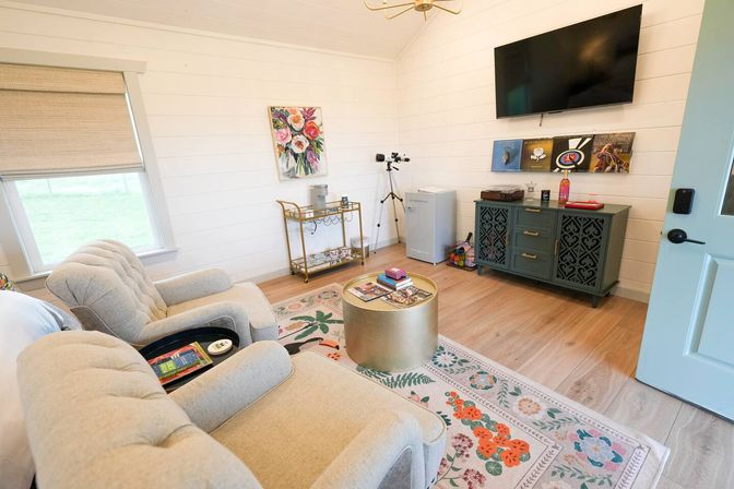 Laurel Court Cottages: The Pickleball Getaway in Fredericksburg image 17