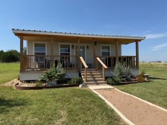 Laurel Court Cottages: The Pickleball Getaway in Fredericksburg image 6