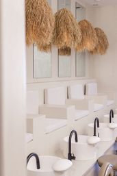 Saltmara Chicago - A Nail Oasis image