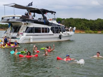 Party Boat for up to 30 with Mutineers Charters on Lake Lewisville  (4 Hour Charter) image 8