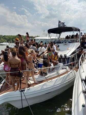 Party Boat for up to 30 with Mutineers Charters on Lake Lewisville (4 Hour Charter) image 11