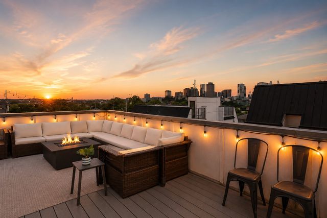 Urban Cowboy Rooftop Style w/ Fire Pit & Wet Bar - Incredible Skyline Views! image 3