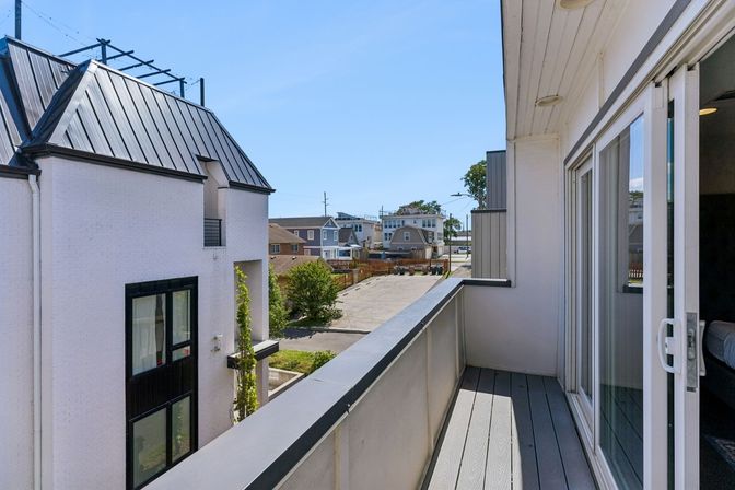 Urban Cowboy Rooftop Style w/ Fire Pit & Wet Bar - Incredible Skyline Views! image 22