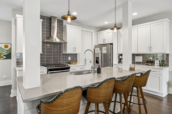Rooftop Terrace w/ Fire Pit & Wet Bar - Dazzling City Views! image 9