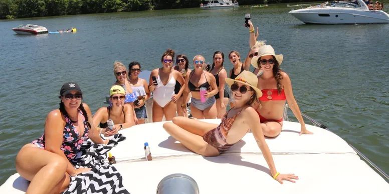 Yacht & Party Bus Rentals for the Ultimate Party on Water image 3