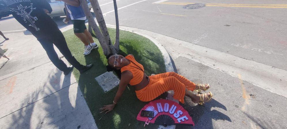 World Famous R House Drag Show & Bottomless Brunch: Mimosas, Mojitos, Sangria and Legendary Performances image 35