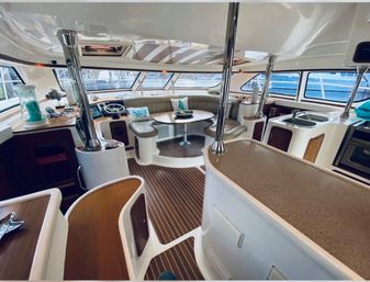 Luxury Yacht Catamaran Charter in Fort Myers & Naples: Dolphin Cruise, Sandbars & Party Experience image 12