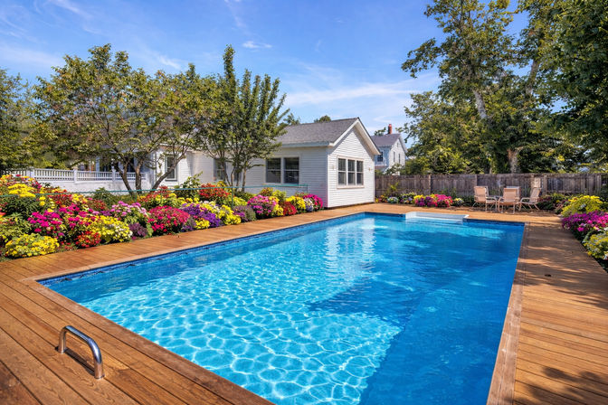 Oasis in the heart of Greenport image 1