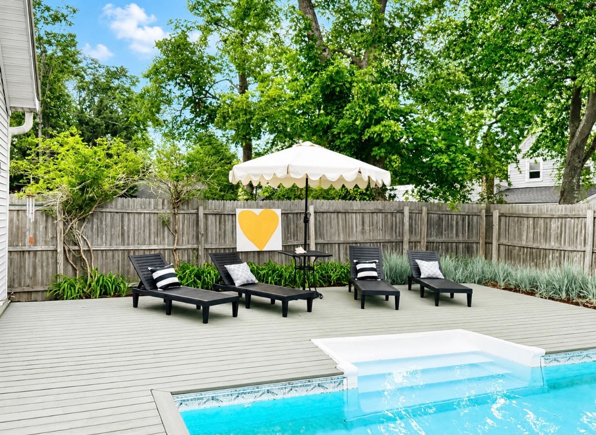 Oasis in the Heart of Greenport: Private Pool, Walk to Town image 2