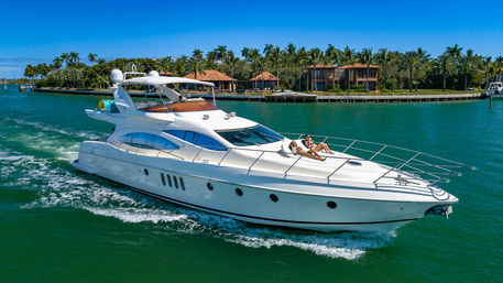 Luxury Charter Rentals for Your Crew image 12