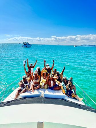 5-Star Luxury Yacht Charter in Miami — 55' Fairline with Captain & Stewardess image 13
